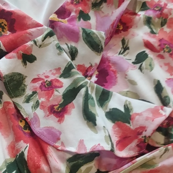 Emma & Michele Summer Floral Tiered Maxi Dress - Picture 3 of 7